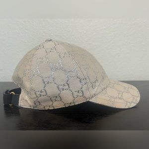 Women’s GUCCI hat